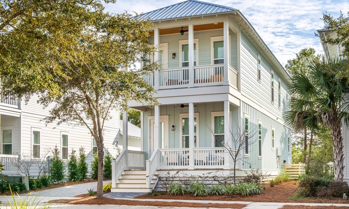 Greenway Park House | ๐4 Bikes, Balcony + Porch-Seagrove Seaclusion at 30A