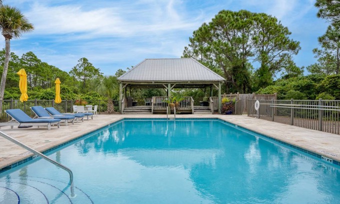 Seagrove Beach House | 93 m² House ∙ 2 bedrooms ∙ 9 guests
