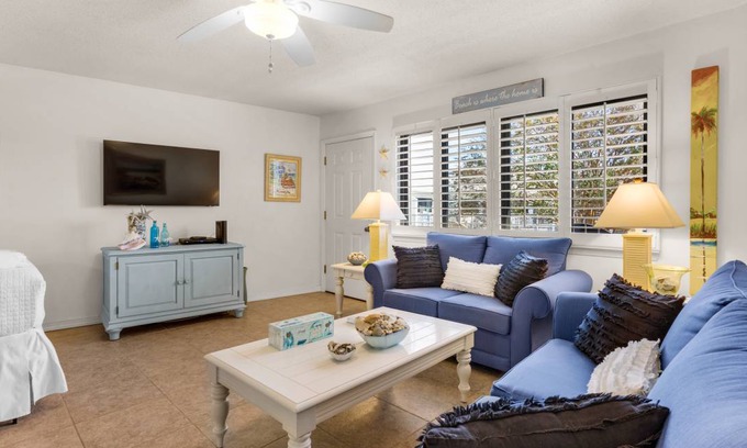 Seagrove Beach Apartment | Apartment ∙ 4 guests