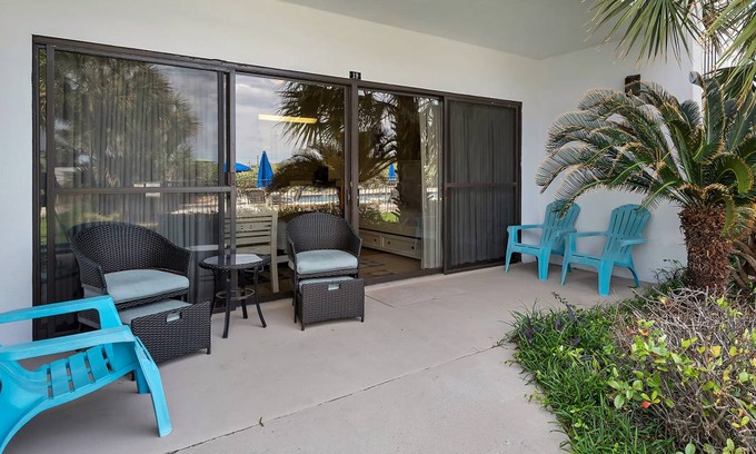 Seagrove Beach Apartment | Apartment ∙ 4 guests
