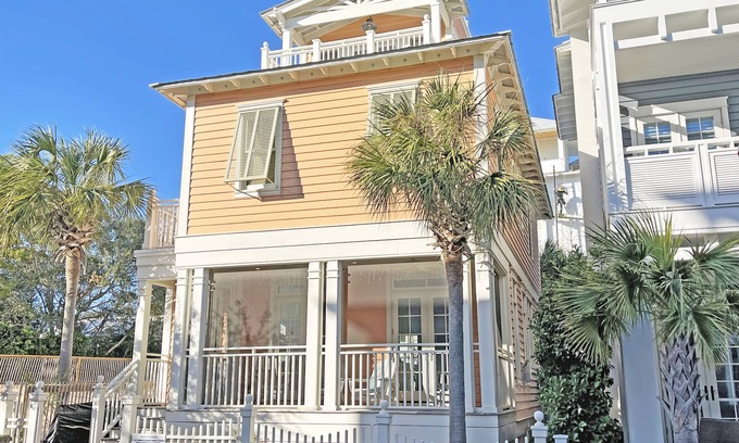 Seagrove Beach House | Rooftop Deck W/Town Views, + 2 Adult Bikes! - Pet Friendly