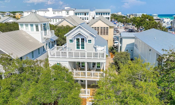 Seaside House | Seaside 'Amazing Grace' | 4BR | Sleeps 8 | FULLY REMODELD| Gulf View!
