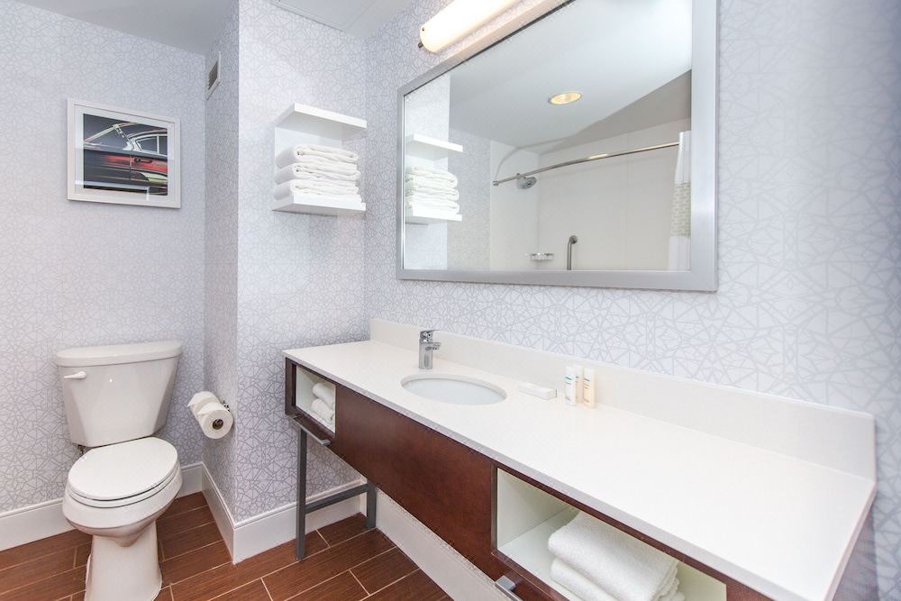 Photo of Bathroom in Deadwood