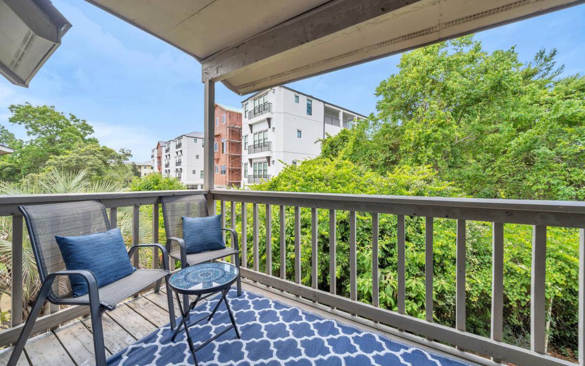 Photo of Patio Balcony in Cassine Village