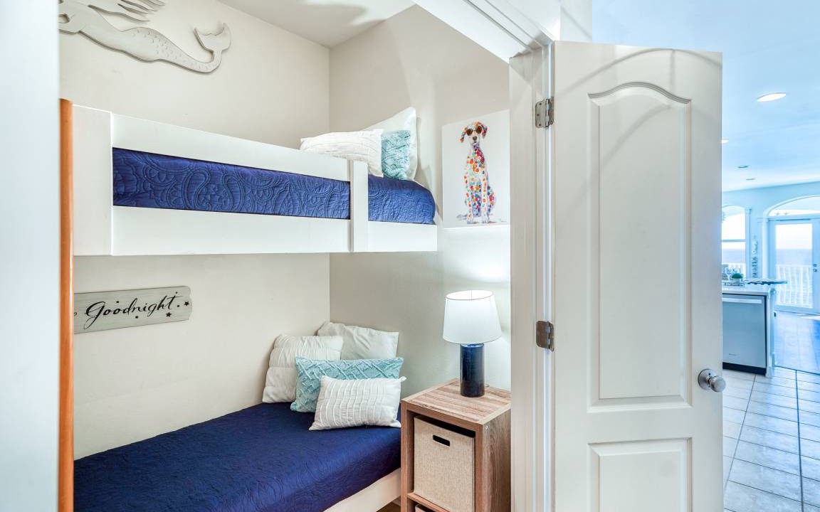 Photo of Bedroom in Seacrest