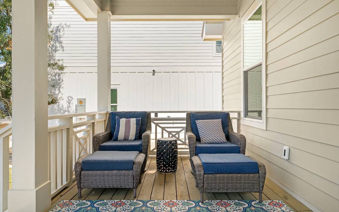 Photo of Patio Balcony in Greenway Park