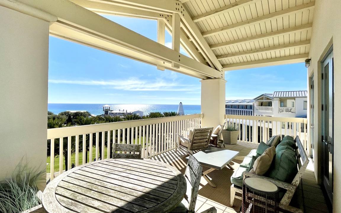 Photo of Patio Balcony in Seaside