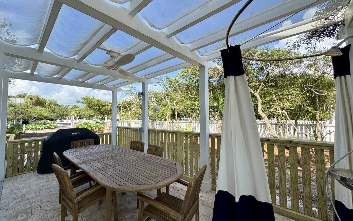 Photo of Patio Balcony in Seaside