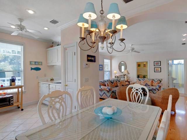 Photo of Livingroom in Gulf Mist