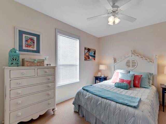 Photo of Bedroom in Gulf Mist