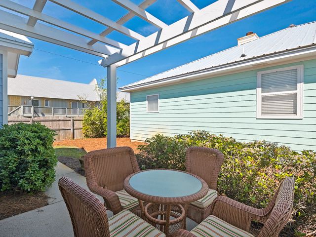 Photo of Patio Balcony in Gulf Mist