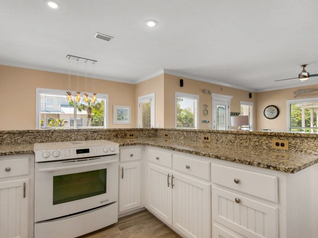 Photo of Kitchen in Gulf Mist