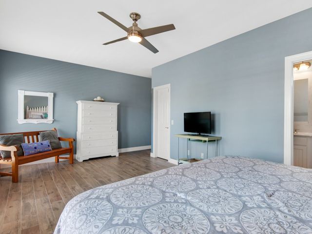 Photo of Bedroom in Gulf Mist