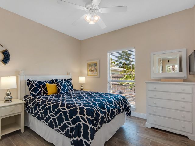 Photo of Bedroom in Gulf Mist