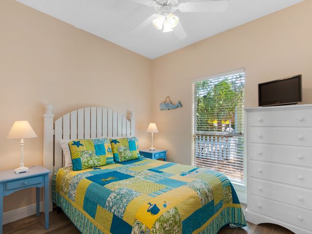Photo of Bedroom in Gulf Mist