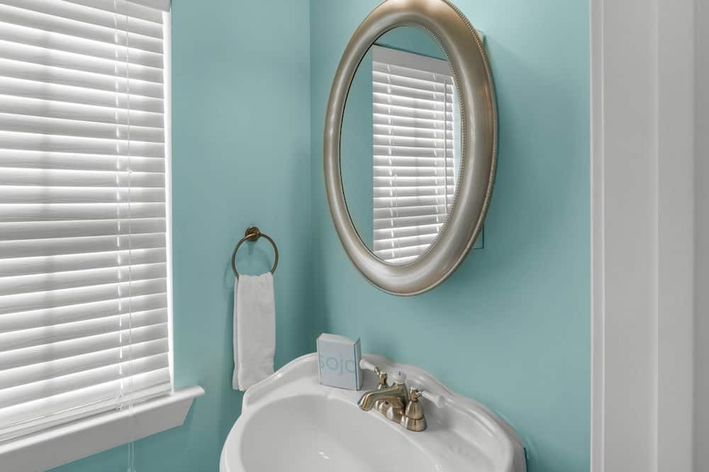 Photo of Bathroom in San Juan