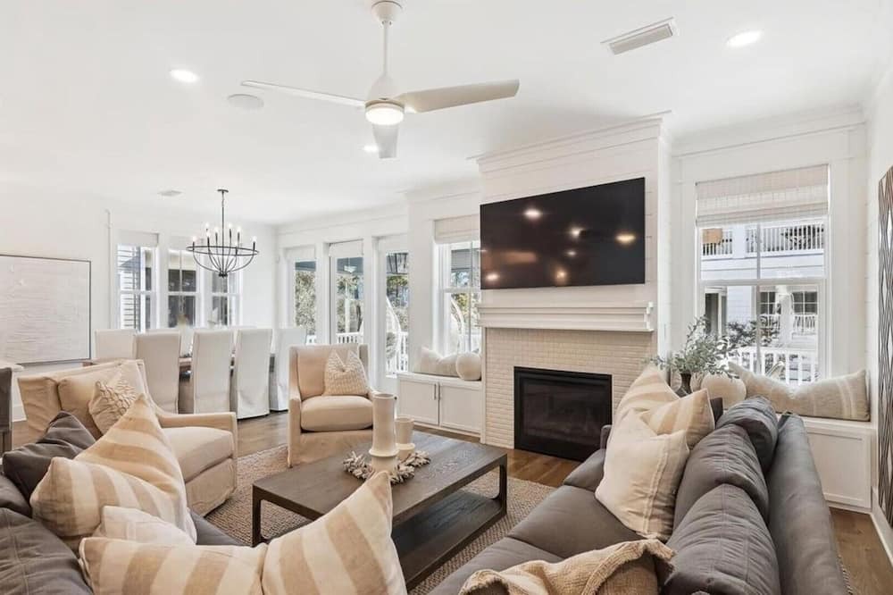 Photo of Livingroom in WaterSound West Beach