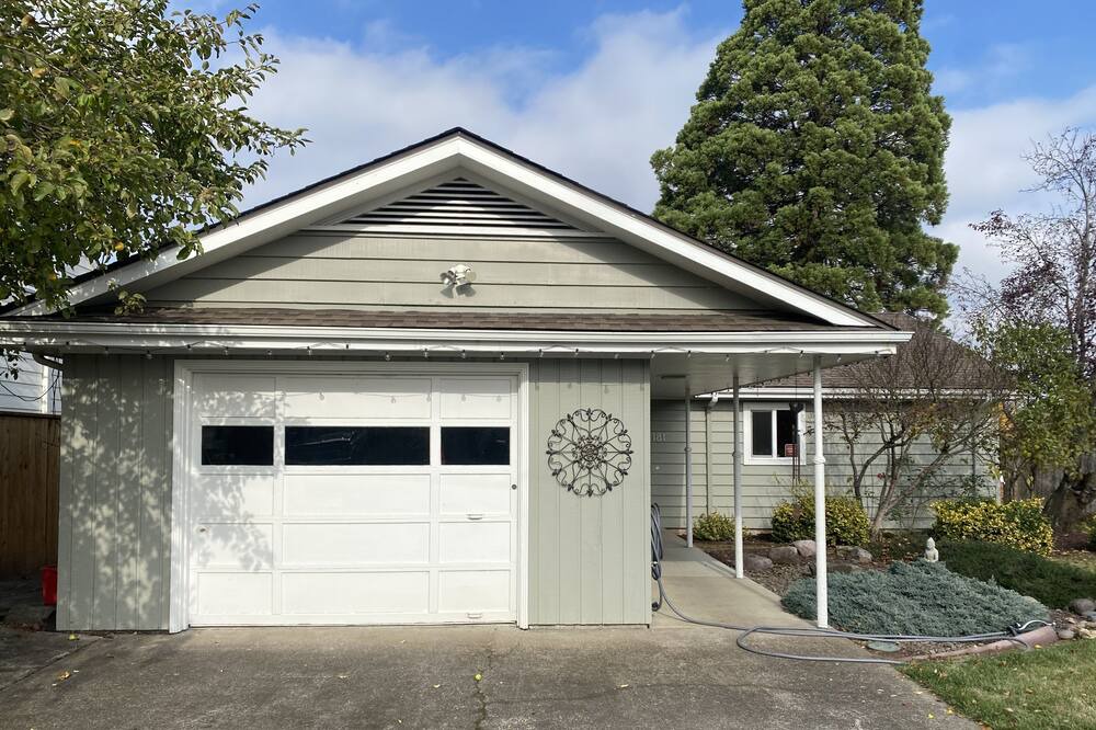 Photo of Outdoor in College Hill