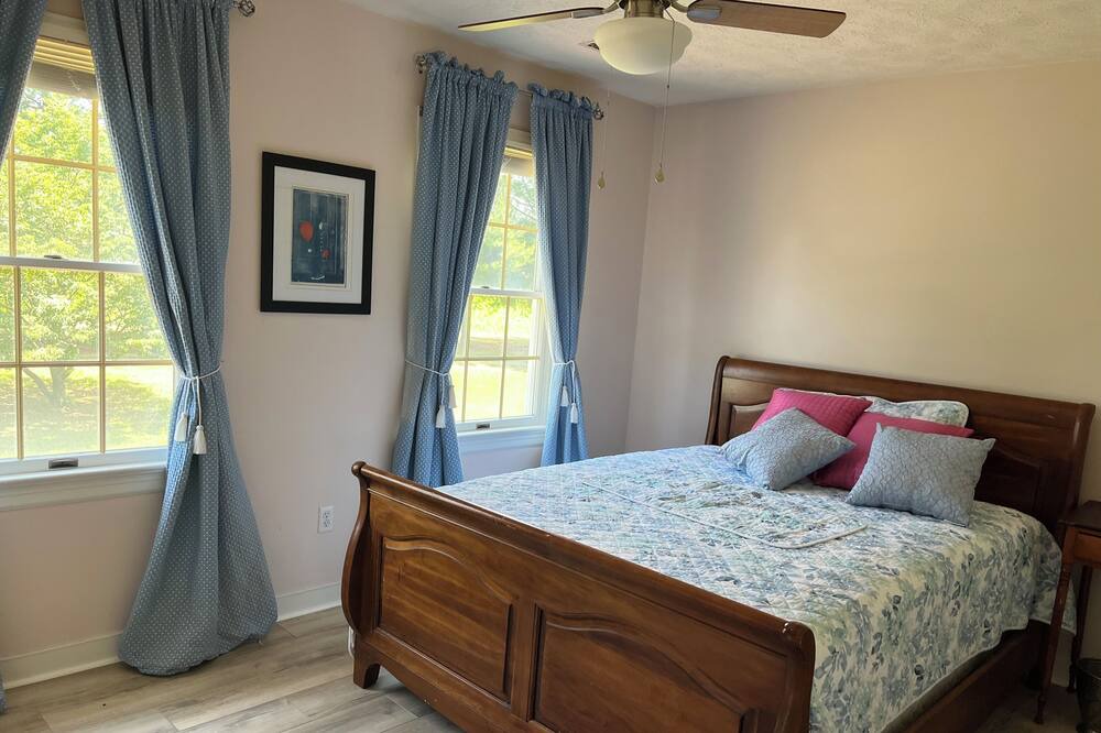 Photo of Bedroom in West Point