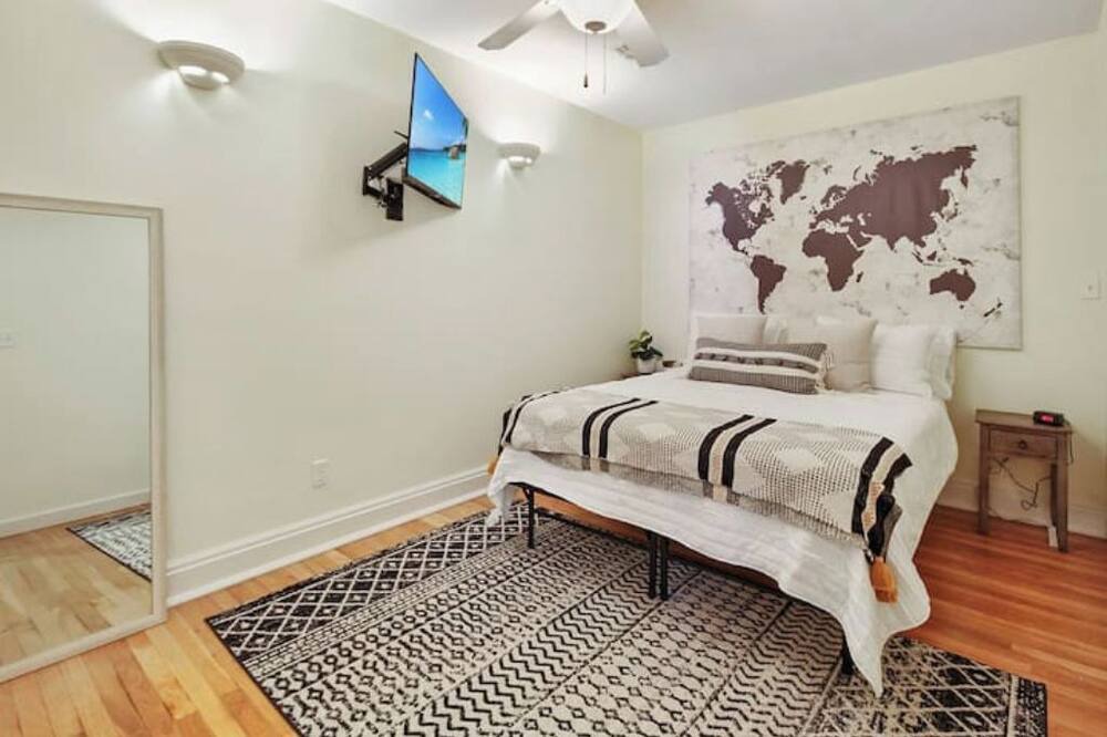 Photo of Bedroom in Parsons