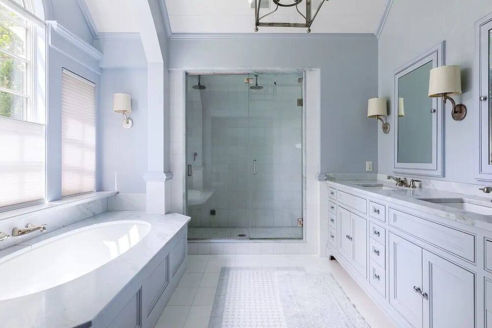 Photo of Bathroom in Old Brookville