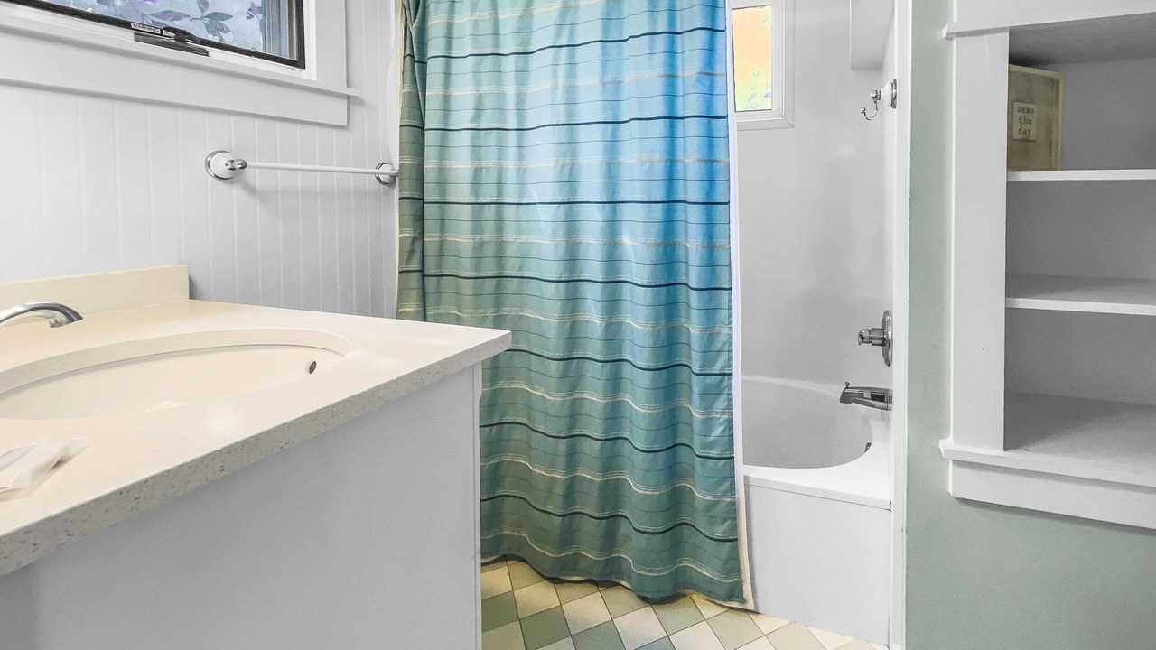 Photo of Bathroom in Seaside