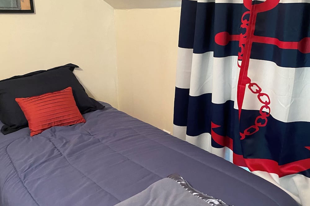 Photo of Bedroom in Arnot