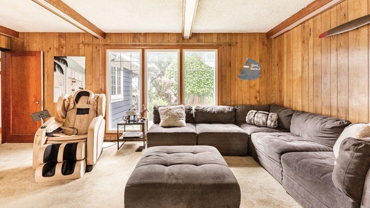 Photo of Livingroom in Des Moines
