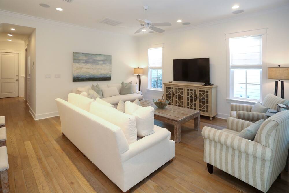 Photo of Livingroom in WaterSound West Beach