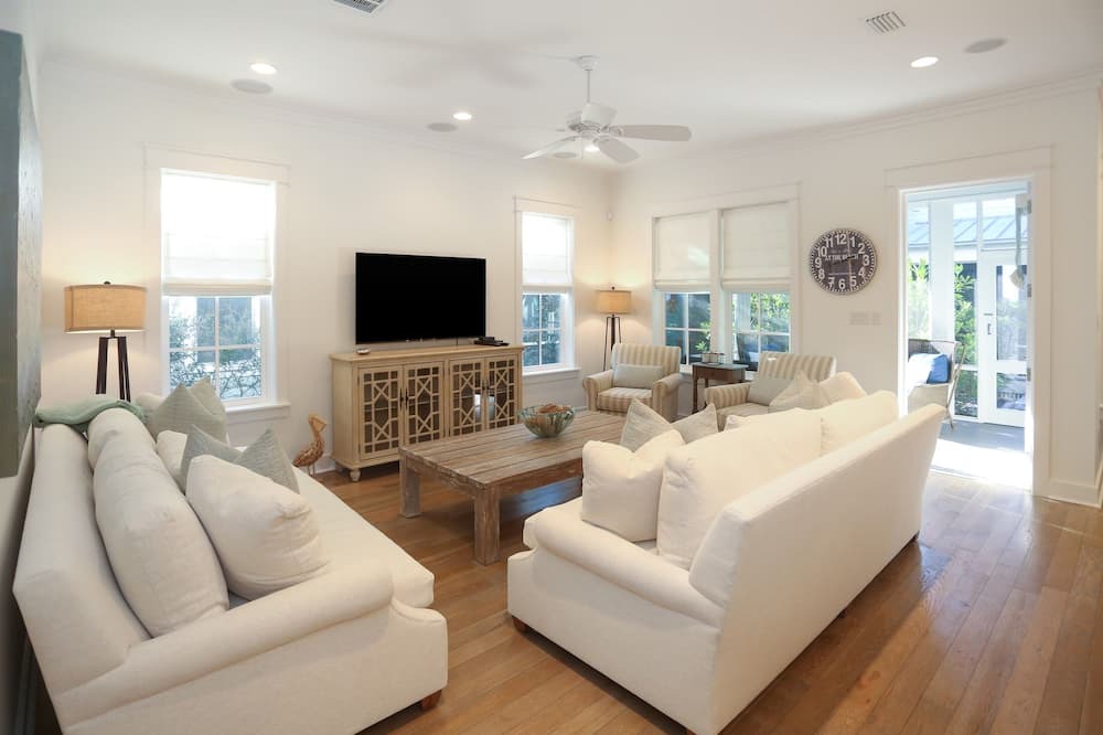 Photo of Livingroom in WaterSound West Beach