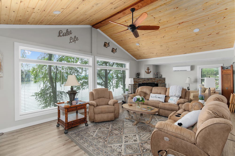 Photo of Livingroom in Cropwell