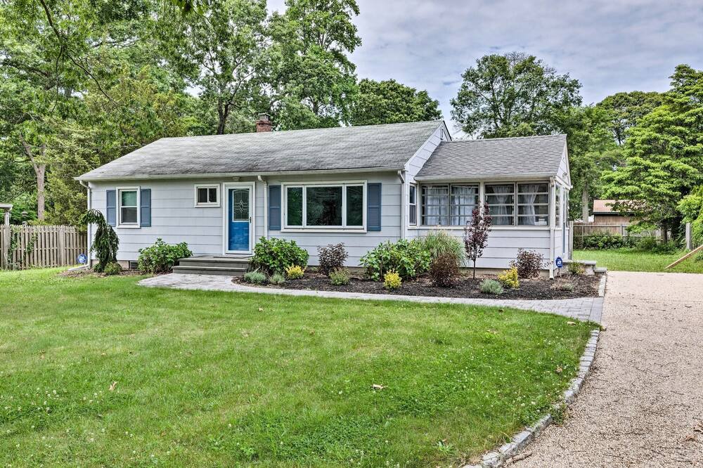 Photo of Others in Hampton Bays