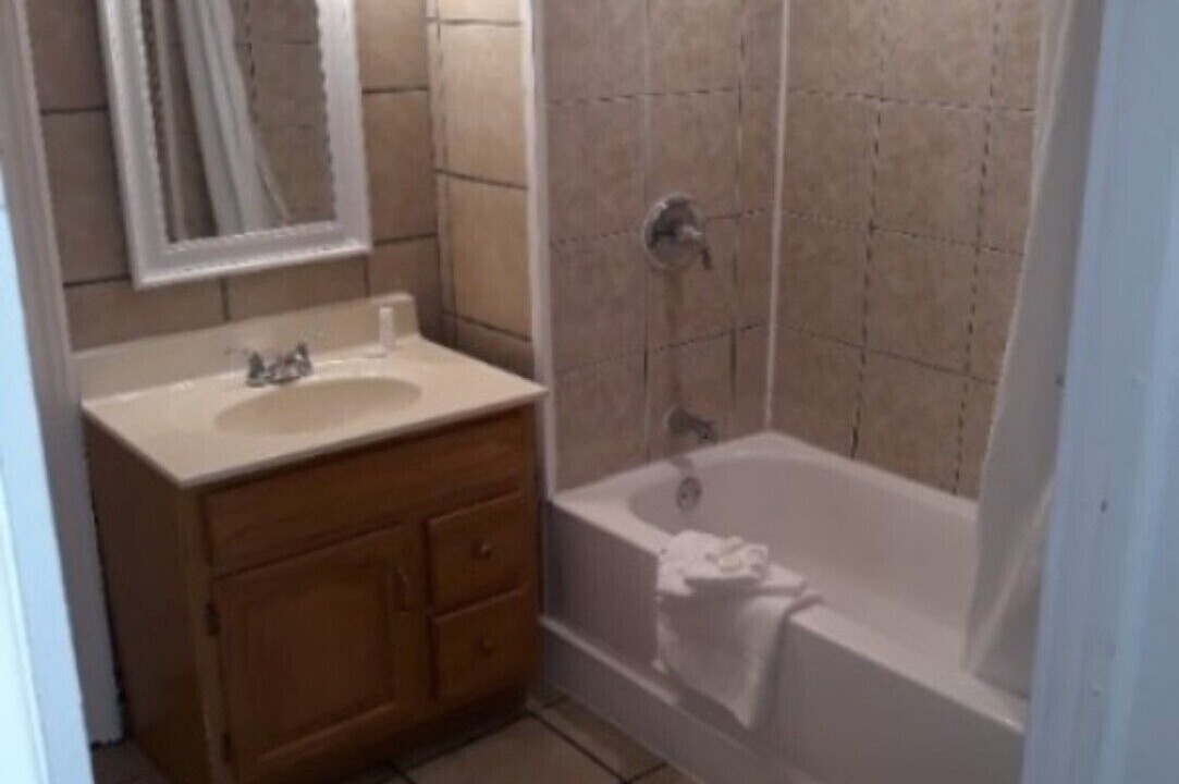 Photo of Bathroom in Maysville