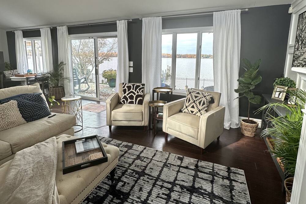 Photo of Livingroom in Elkton