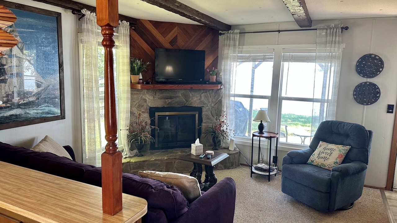 Photo of Livingroom in Madison