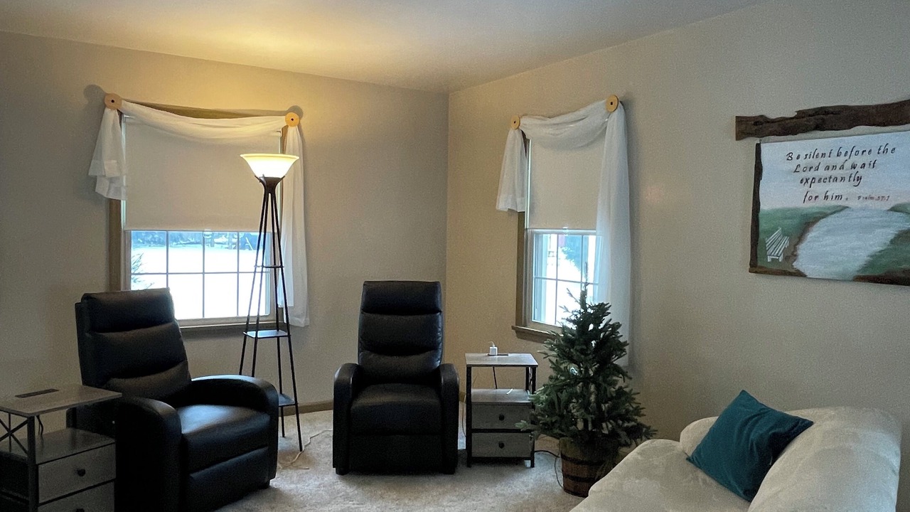 Photo of Livingroom in Salem