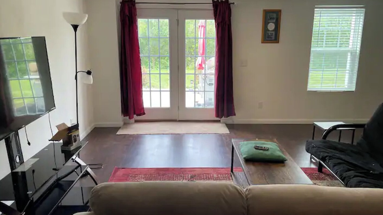 Photo of Livingroom in Hudson