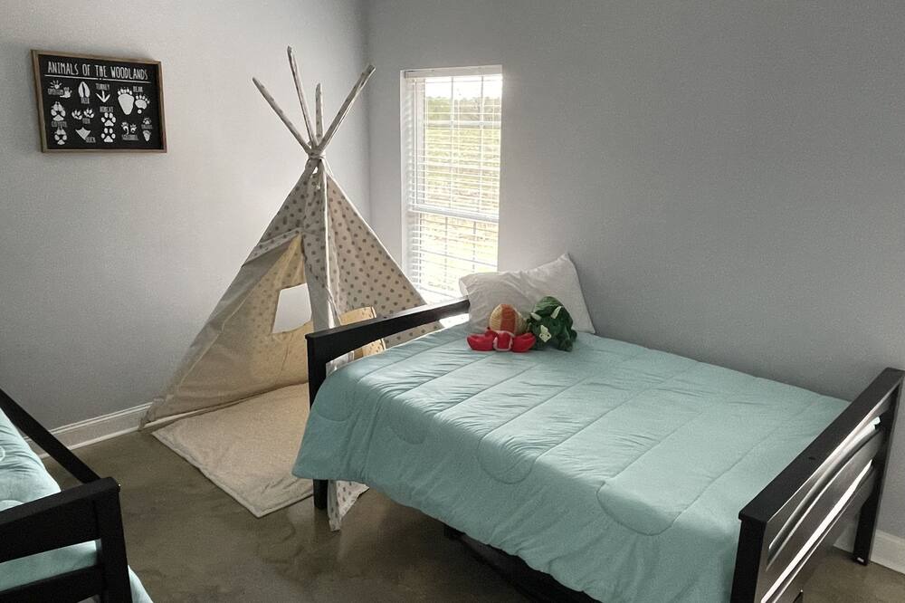 Photo of Bedroom in Cullman