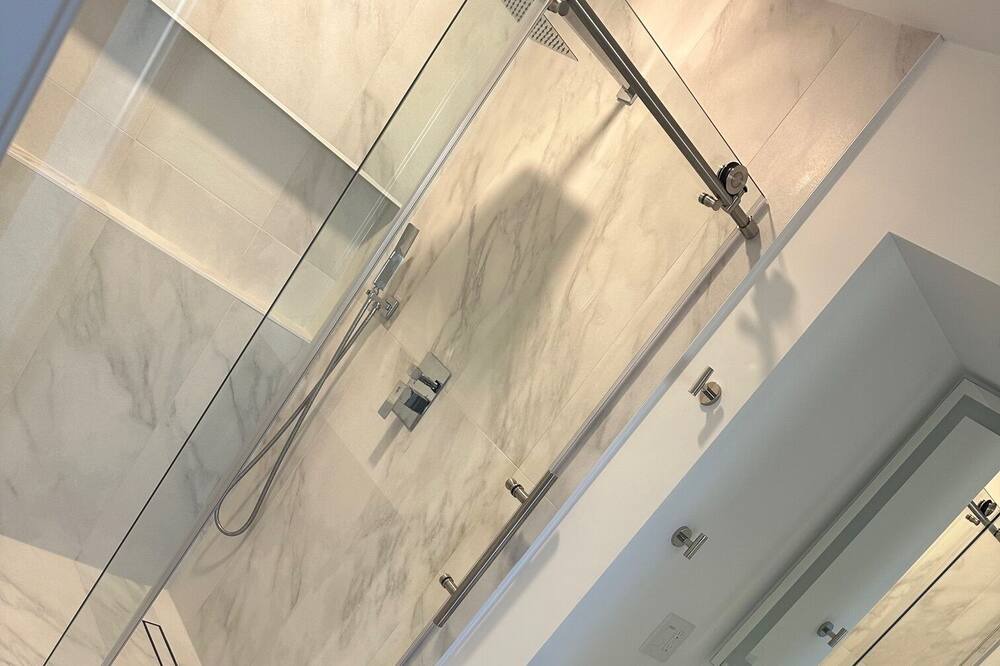 Photo of Bathroom in Aspen Hill