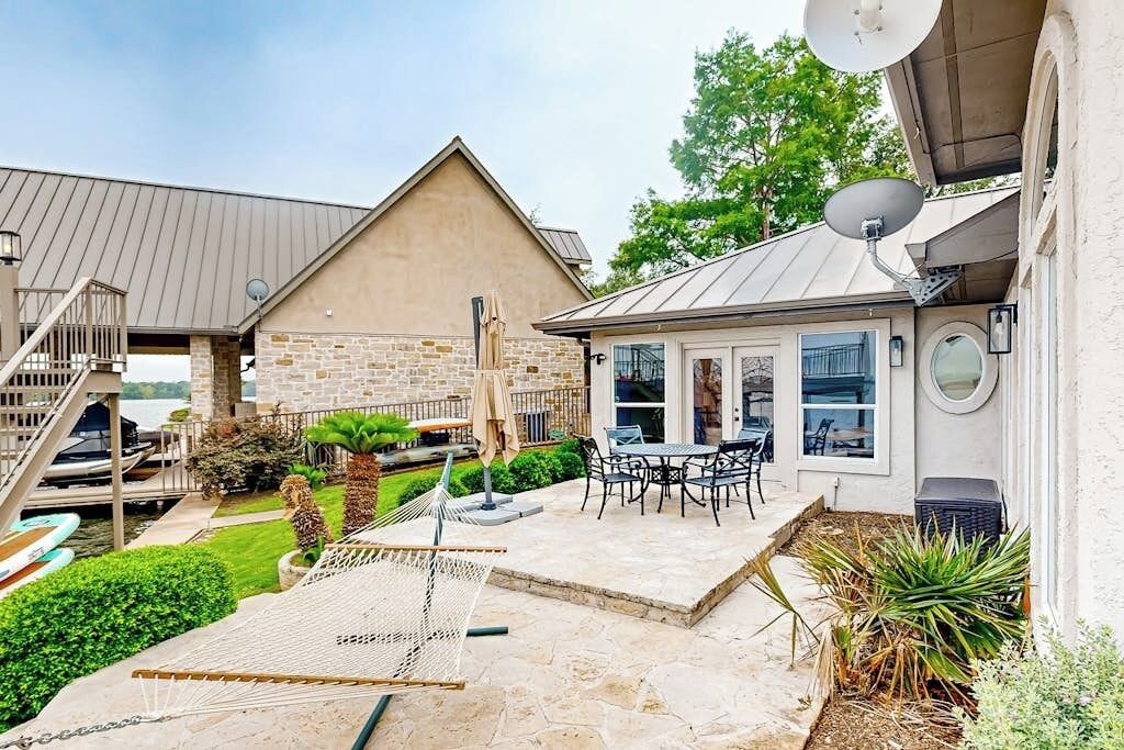 Photo of Outdoor in Horseshoe Bay West