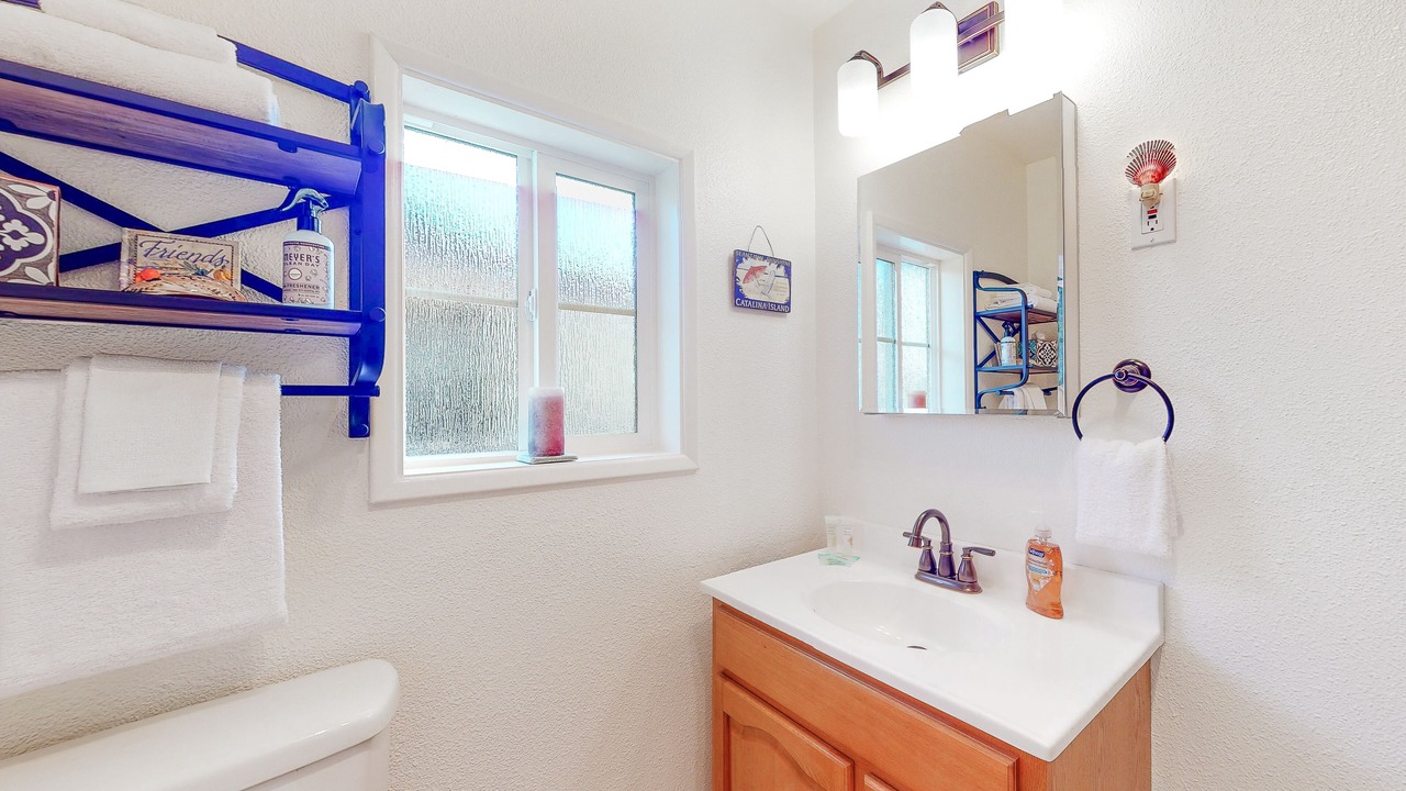 Photo of Bathroom in Winchester Bay