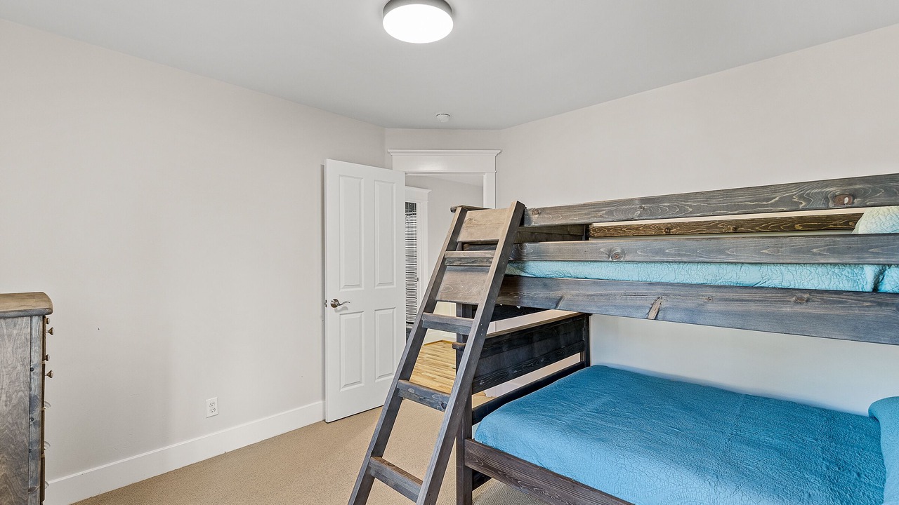 Photo of Bedroom in Ponderosa Trails