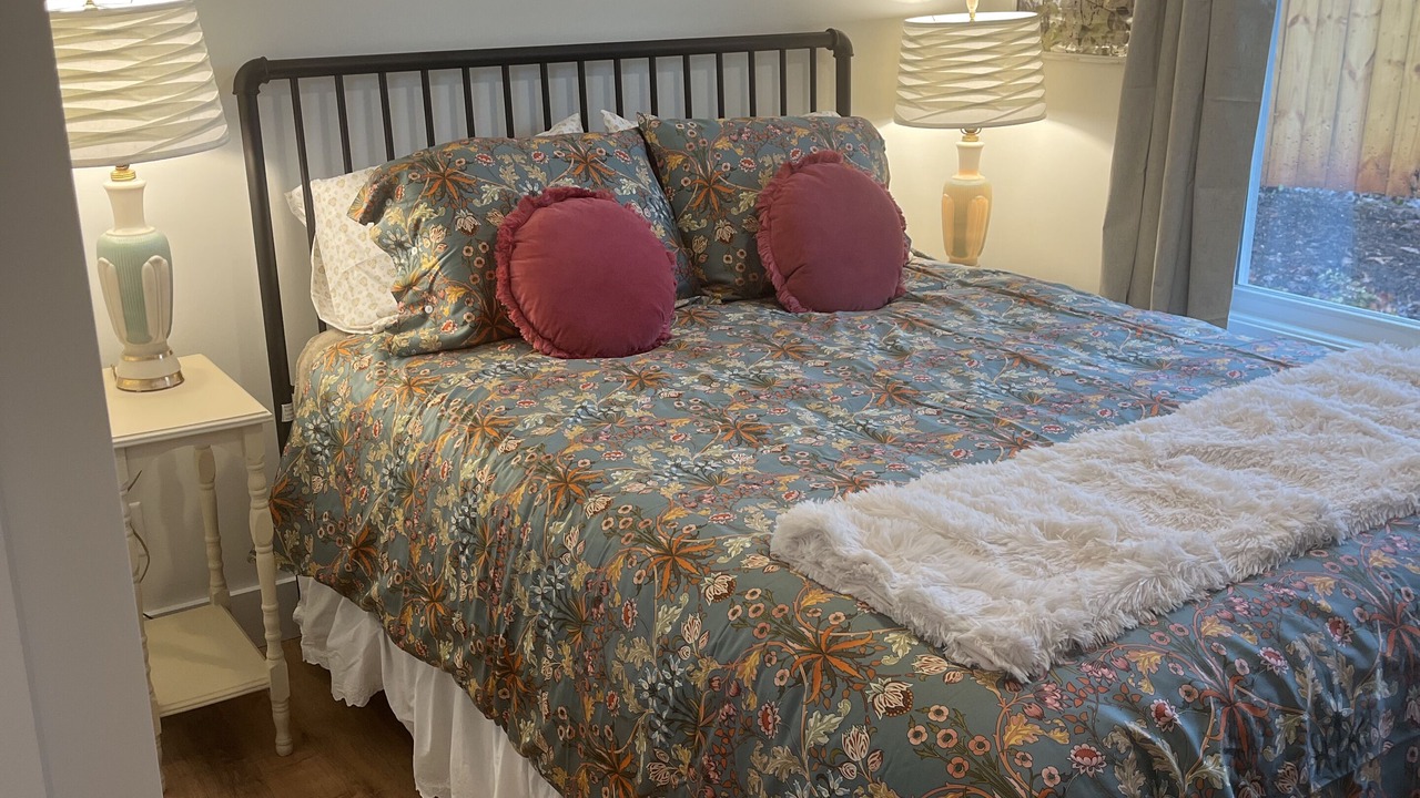 Photo of Bedroom in Hendersonville