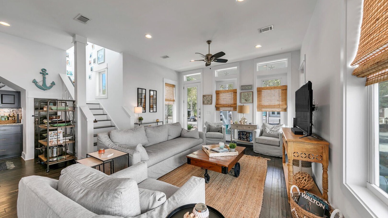 Photo of Livingroom in Greenway Park