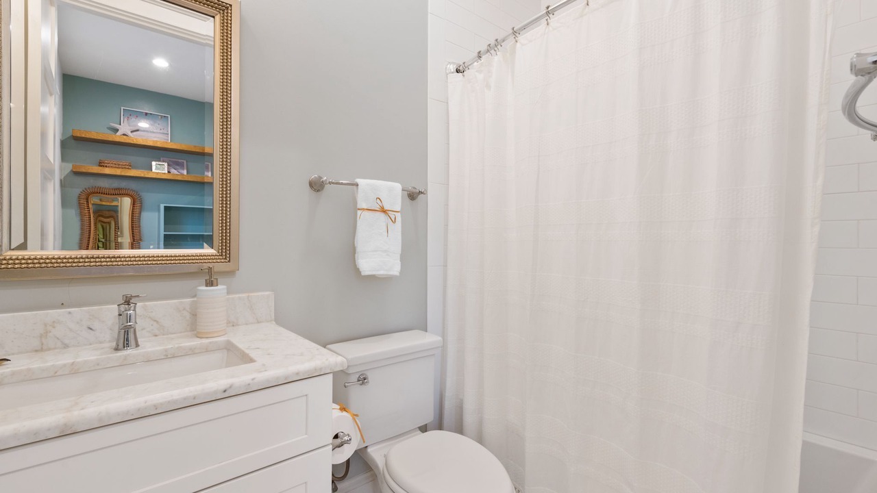 Photo of Bathroom in Greenway Park