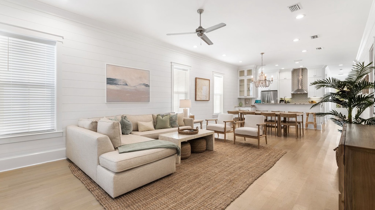Photo of Livingroom in Greenway Park