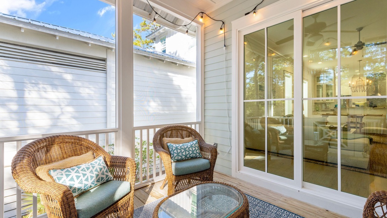Photo of Patio Balcony in Greenway Park
