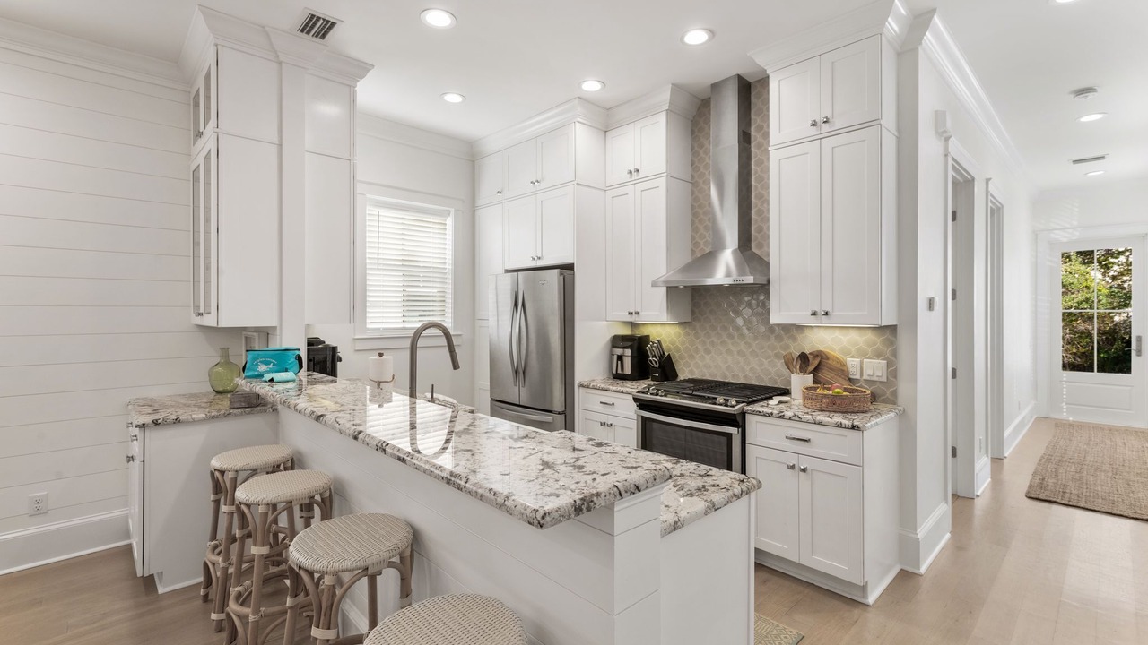 Photo of Kitchen in Greenway Park