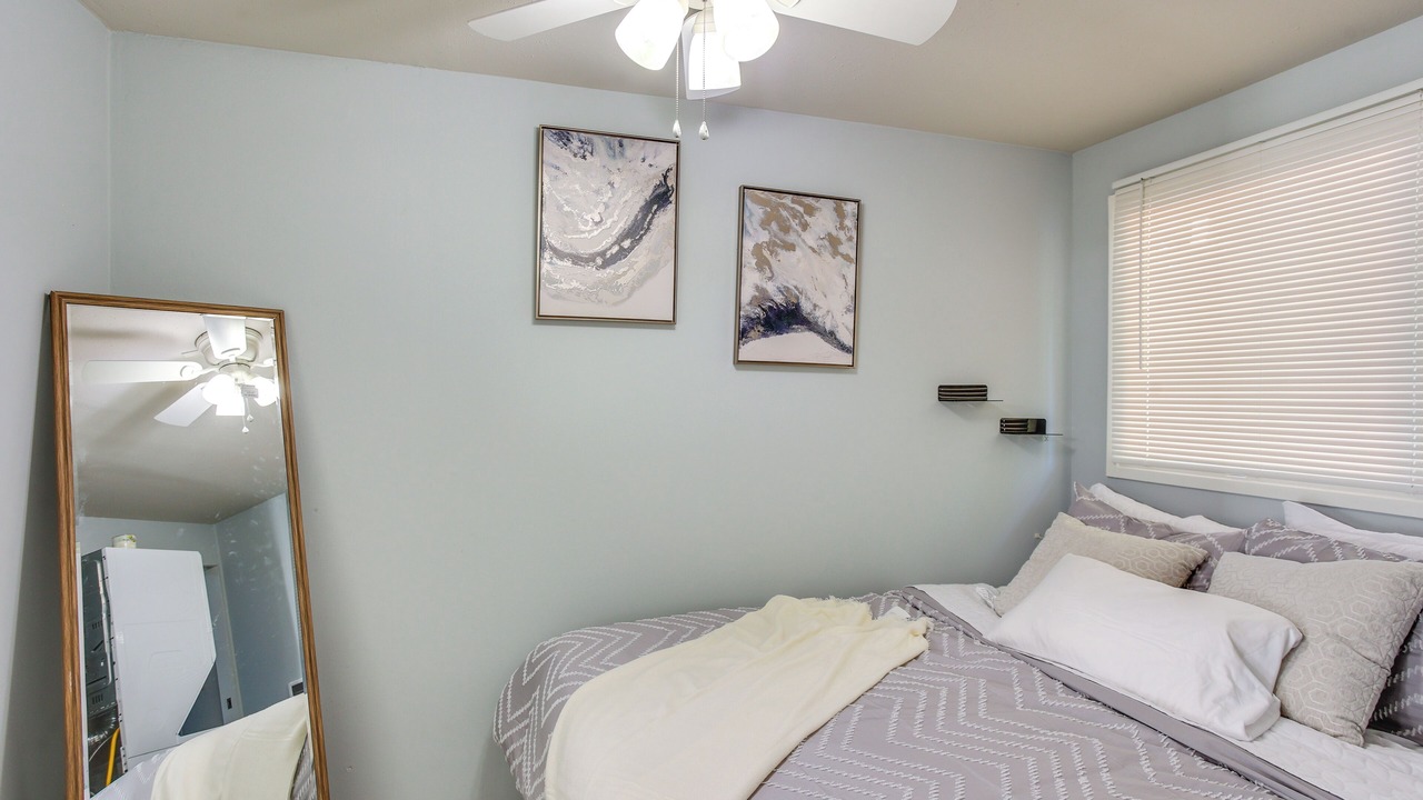 Photo of Bedroom in Des Moines