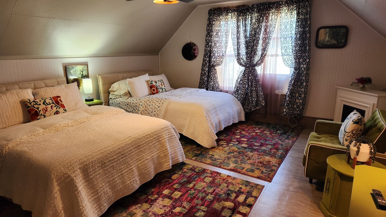 Photo of Bedroom in Lansing